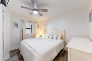 Seaside Beach & Racquet Club 4411 - 2