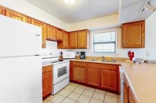 Seaside Beach & Racquet Club 3206 - 2