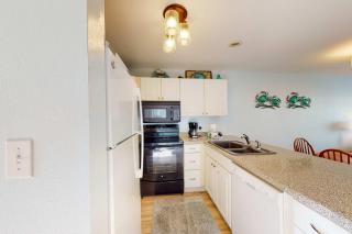 Gulf-view condo at Perdido Dunes near beach with washer dryer & balcony - 1