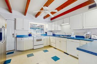 Bayfront home with private dock deck & sleeper porch - dog-friendly - 1