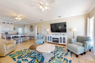 Spacious Beachfront Home with Free WiFi Central AC & a Furnished Deck - 7