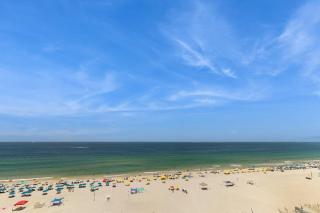 Bright beachfront condo with 2 Gulf-side pools tennis courts & fitness room - 7
