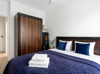 Golden Apartments Warsaw - Luxury 2-Bedroom, Mennica Residence&144 - 4