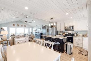 Waterfront beach house on the sound with breathtaking sunset views & gulf access - 1