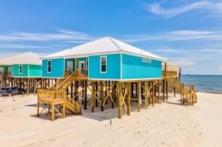 Dog friendly home with private heated pool and grill - 8