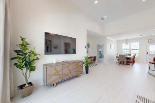 Dog friendly home with private heated pool and grill - 5