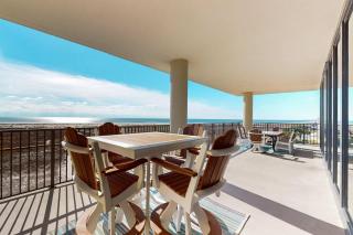 Beachfront condo with indoor & outdoor pools hot tub fitness center tennis - 9