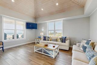 Stunning home with direct ocean views private hot tub & grill - dogs welcome - 0