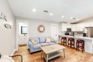 Stylish island condo near the beach with fast WiFi central AC & private W&D - 0