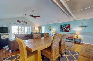 Island Gem on the Water With Private Dock Large Deck Gas Grill & WiFi - Dogs OK - 5