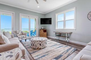 Idyllic dog-friendly Bay Front Island home with pool Gulf view & large decks - 5