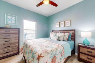 Dog-friendly waterfront home with Gulf views & private beach lagoon access - 2