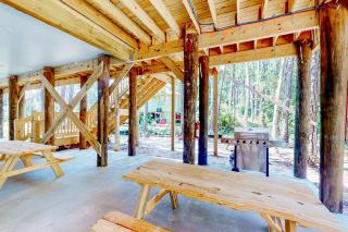 Peace & Sea-Renity Dog-friendly house with deck patio & easy beach access - 7