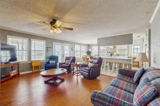 Dreamy Duplex on the Bay with Views Full Kitchen & Free WiFi - Dogs Welcome - 9