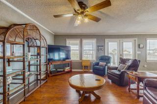 Dreamy Duplex on the Bay with Views Full Kitchen & Free WiFi - Dogs Welcome - 6