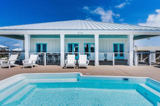 2 dog-friendly beach houses right on the sand with private heated pool & elevator - 9