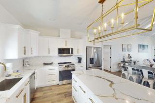 2 dog-friendly beach houses right on the sand with private heated pool & elevator - 2