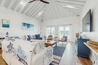 Gulf-Front Oasis - Rooftop Heated Pool Elevator & Dog-Friendly - 9