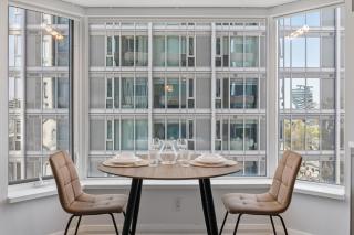 Luxe 1BR, Boutique 5-Star Stay - 3