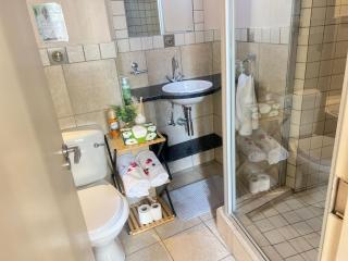 Morden cozy retreat in Maphungubwe hotel - 6
