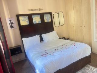Morden cozy retreat in Maphungubwe hotel - 2