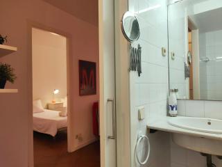 R.G. Central Tranquil 1BR apt. 2BEDS. La Rambla - 1