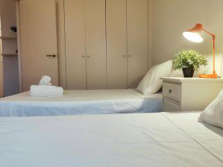 R.G. Central Tranquil 1BR apt. 2BEDS. La Rambla - 7