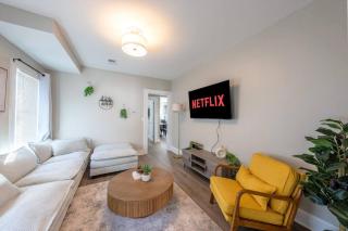 Modern 3BR| Easy Access to NYC + City Views - 9
