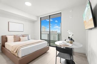 Skyline Studio New Building Downtown Miami Views - 0