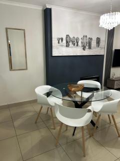 Sandton Central 2 bedroomed furnished apartment - 0