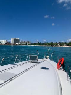 3 Night Stay , Complimentary 4-hr Yacht Cruise - 5