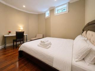 Tranquil Retreat Charming 1 Bed, 1 Bath Share House in Vancouver - 6