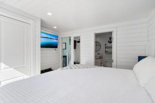 On The Water Retreat with a Private Dock - 3