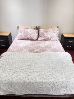 Private Room Near Toronto Airport - 2