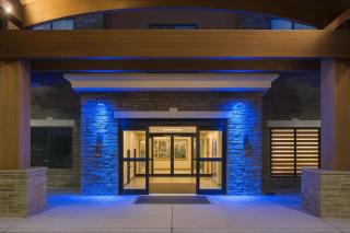 Holiday Inn Express & Suites Glendive by IHG - 6
