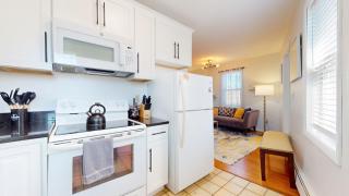 South End,2 bed, in unit lau,cen air, Northeastern - 8