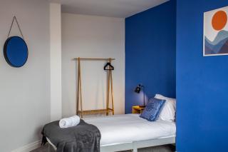 Walk to Seaburn Beach - Parking - Coastal Stay - 1