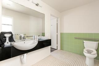 Vagabond Inn Los Angeles at USC - 8
