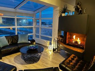 Bright and cozy penthouse near downtown - 1