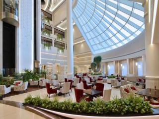 Mövenpick Hotel Bahrain - 6