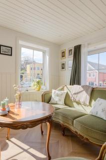 Red Ruby - apartment - downtown - marina stay - 1