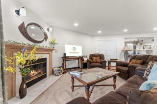 Fairway Retreat for 6 - Walk-in and Pet Friendly - 2