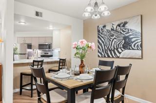 Fairway Retreat for 6 - Walk-in and Pet Friendly - 4
