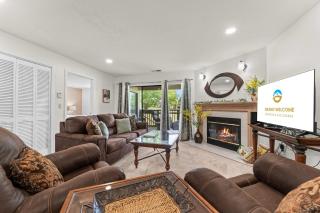 Fairway Retreat for 6 - Walk-in and Pet Friendly - 1