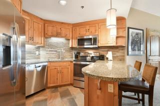 Grand Summit Hotel - Canyons Village, a RockResort - 1