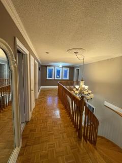 Luxury house 7 bdrms - near airport, sq 1, Private Backyard - 6