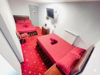 HOTEL BLUE OCEAN - Call For Cheap Prices - Check In Until 3AM - 2
