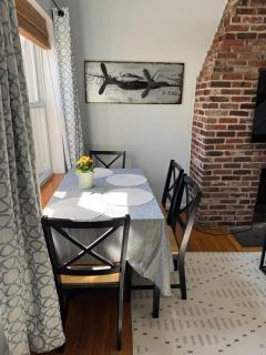 Bright&Spacious 2BR in Prime Center City Location - 1