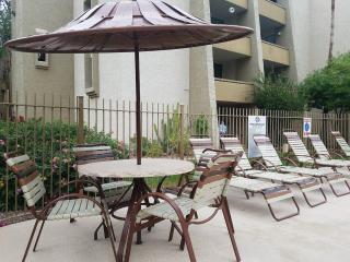 Chic Condo with Parking Spot - Minutes to Old Town! - 9
