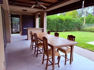 Casa con piscina en Estancias del Pilar, 3 dormitorios, jardín y parrilla - 8
